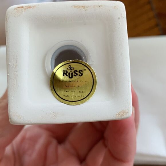 Vintage Russ Ceramic white Milk Carton Salt Shaker Milk Cans - Picture 4 of 4